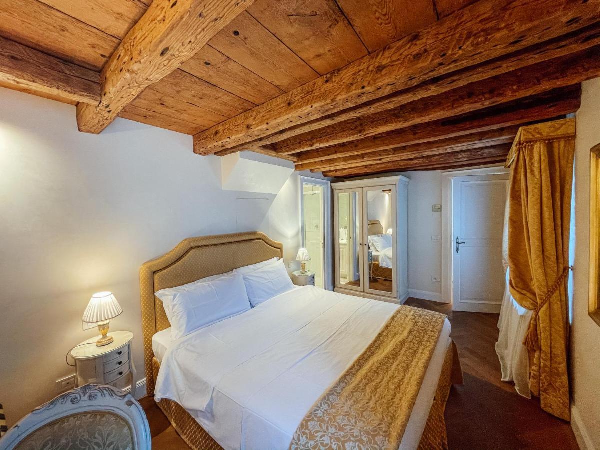 Ai Savi Di Venezia Apartment Bagian luar foto