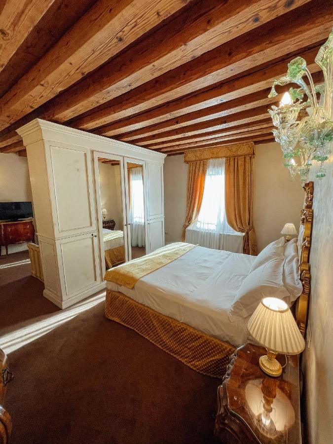 Ai Savi Di Venezia Apartment Bagian luar foto