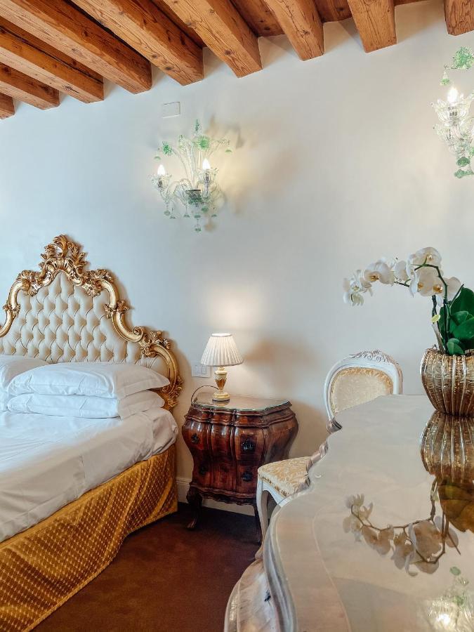 Ai Savi Di Venezia Apartment Bagian luar foto