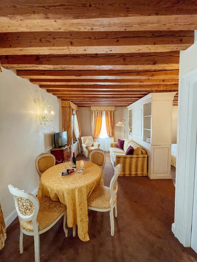 Ai Savi Di Venezia Apartment Bagian luar foto
